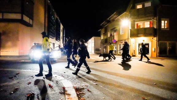 Mata a cinco personas con arco y flechas en Noruega