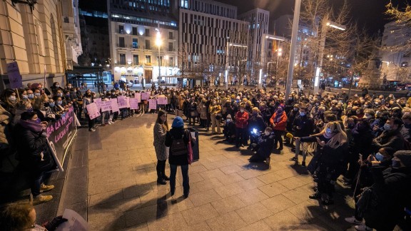 Aragón sale a la calle para rechazar la violencia contra la mujer