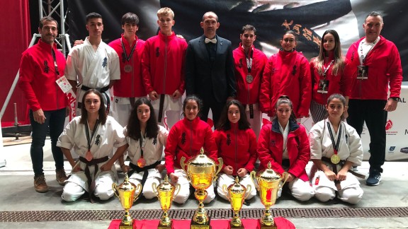 Aragón triunfa en el Campeonato del Mundo de Kyokushin de karate