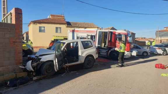 Tres heridos graves y dos leves en un accidente de tráfico en Villarquemado