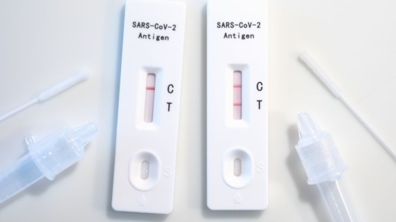 La Agencia del Medicamento pide la retirada de un test de antígenos por dar falsos positivos