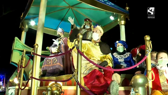 Ilusión en las calles aragonesas por la cabalgata de Reyes
