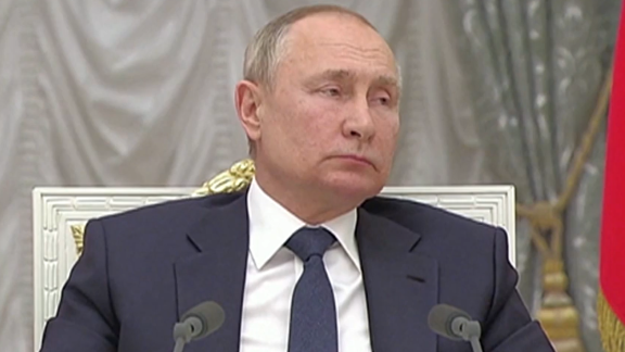 VÍDEO. Vladimir Putin, 20 años en el poder, amante de la caza de osos y abstemio