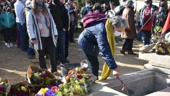 Huesca rinde homenaje a los 26 vecinos de Angüés fusilados en la Guerra Civil