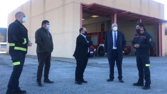 La DPT invertirá casi un millón de euros en mejorar el parque de bomberos de Calamocha