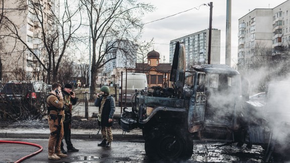 Rusia ordena una ofensiva total contra Ucrania mientras Kiev resiste