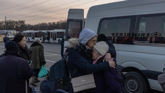 Rusia declara un alto el fuego en Mariúpol para evacuar civiles