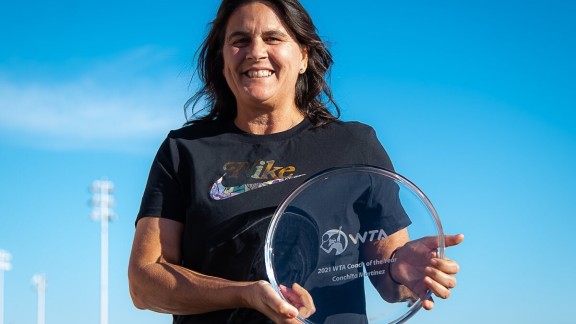 Conchita Martínez recibe el premio a mejor entrenadora del año