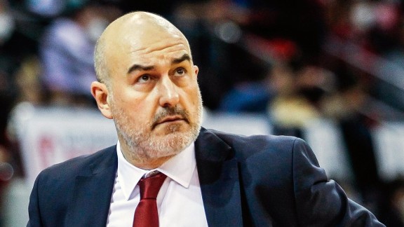 Jaume Ponsarnau deja de ser el entrenador del Casademont Zaragoza