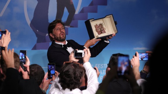 Ruben Östlund se hace con la Palma de Oro en el Festival de Cannes y reivindica a Buñuel