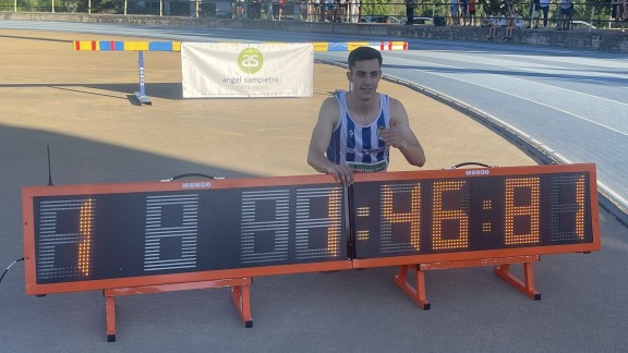 Jorge Torre bate el récord de Aragón de 800 metros
