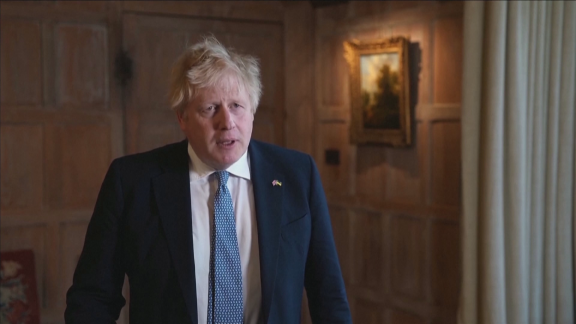 Boris Johnson salva la moción de censura interna pese a perder apoyos en su grupo