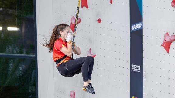 María Laborda, quinta en el Mundial juvenil de escalada de velocidad