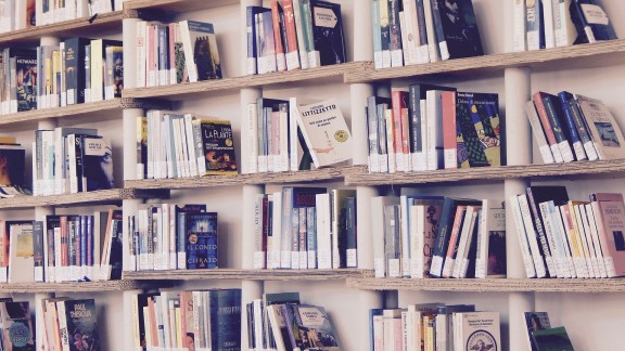 Vuelven los clubes de lectura y tertulias a las bibliotecas municipales de Huesca