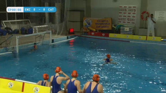 La Escuela Waterpolo Zaragoza deja escapar la victoria en los penaltis (11-12)