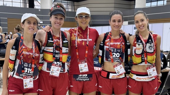 Virginia Pérez y Marcos Ramos, oro y bronce por equipos en el Mundial de Trail
