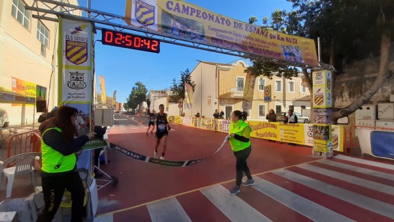 Jesús Olmos se proclama campeón de España de 50 km en ruta