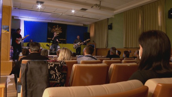 La música como terapia para los militares ucranianos que se recuperan en Zaragoza
