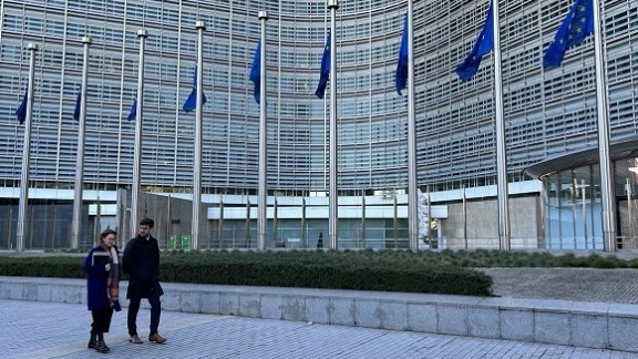Bruselas aprueba un tercer pago a España de 6.000 millones del fondo de recuperación