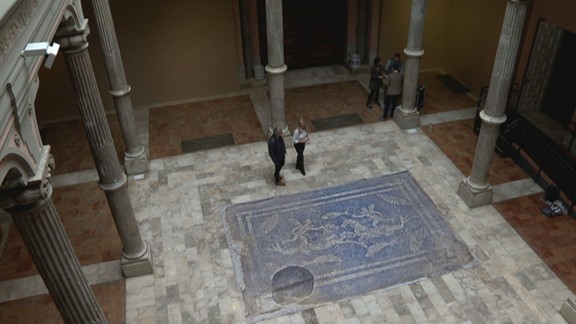 La reproducción a escala real de un mosaico romano