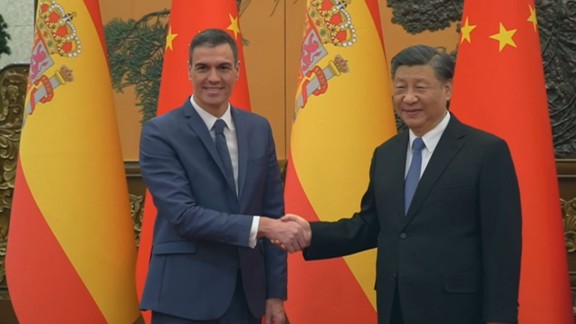 Sánchez defiende ante Xi Jinping el impulso de las relaciones con China desde la presidencia comunitaria