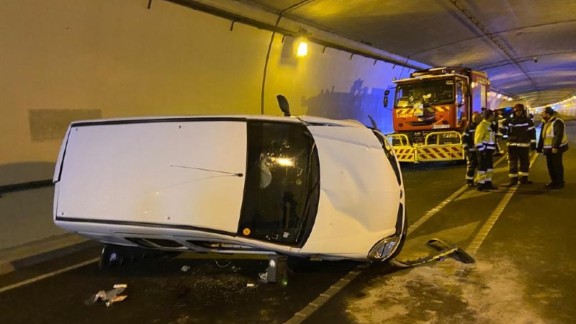 Un accidente en el túnel del Somport obliga a cortar la circulación transnacional durante tres horas