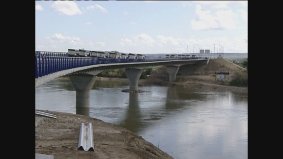 Primera prueba de carga en el puente sobre el Ebro de la Z-40