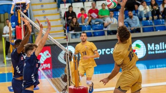 Isaac Valiño, tercer fichaje del Pamesa Teruel Voleibol