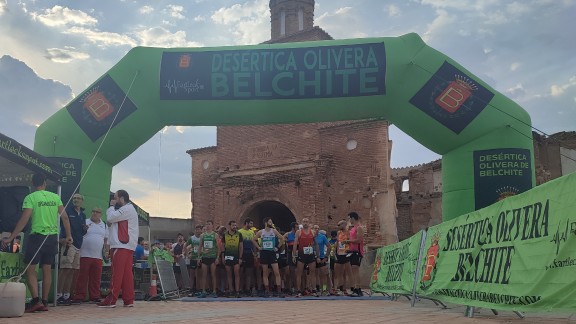 Más de 200 corredores se dan cita en la XVII Desértica Olivera de Belchite