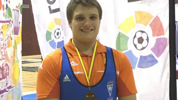Raúl Usón participa en el Campeonato de Europa de halterofilia Junior y Sub-23