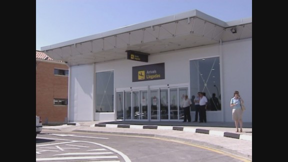 Nueva terminal provisional en el aeropuerto de Zaragoza