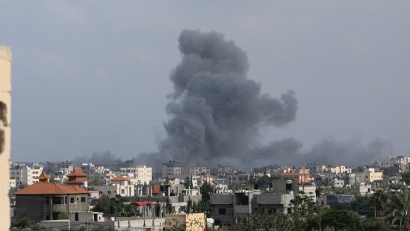 Israel advierte de que la ofensiva terrestre en Gaza será larga y Sánchez le pide a Netanyahu un alto el fuego