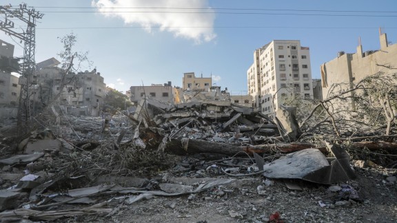 Más de 2.400 muertos por los bombardeos israelíes en Gaza, cifra que supera a la de la guerra de 2014
