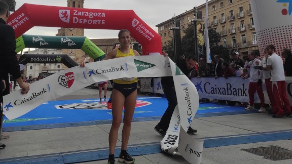 Isabel Linares e Iván Manceñido se imponen en la 10K Zaragoza