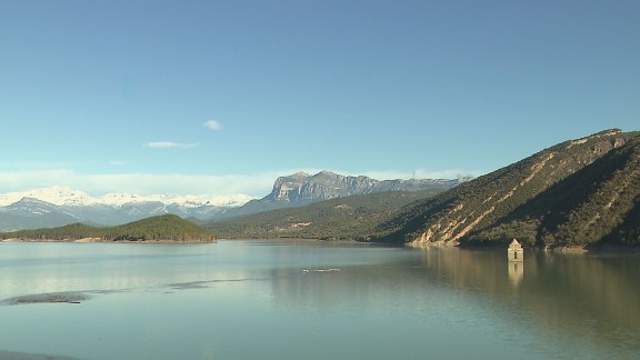 Las buenas reservas de agua en la cuenca del Ebro aseguran el cereal de invierno