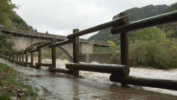 La crecida en los ríos altoaragoneses remite a la espera de la borrasca Domingos