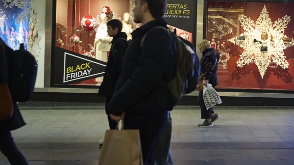 'Black Friday' de récord: el 84% de los españoles compra algo y aumenta el gasto medio hasta los 237 euros