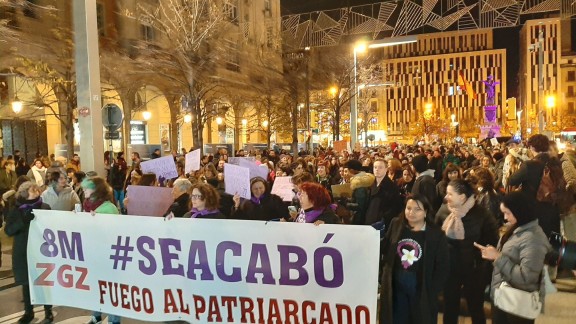 Las tres capitales aragonesas claman contra cualquier tipo de violencia contra la mujer