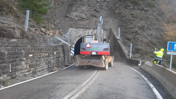 El acceso al túnel de Gavín estará cortado durante la mañana del martes y miércoles para estabilizar el talud