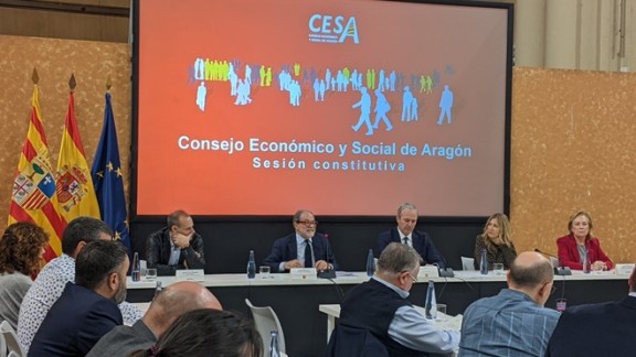 El catedrático de Derecho del Trabajo, Juan García Blasco, presidirá el Consejo Económico y Social de Aragón