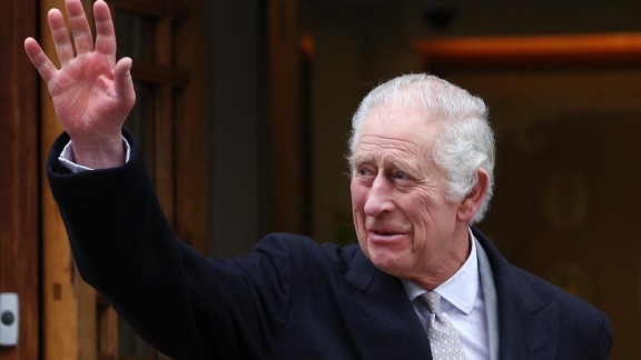 La casa real británica anuncia que Carlos III tiene cáncer