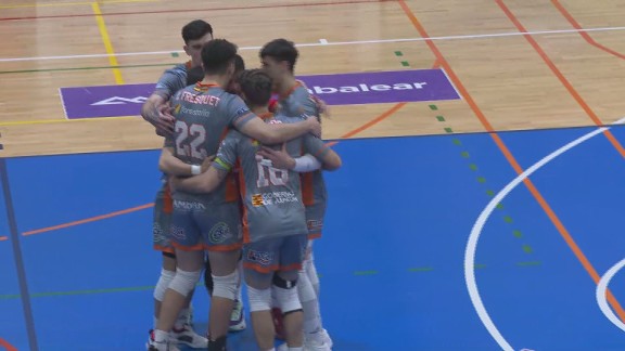 Séptima victoria consecutiva en liga regular para el Pamesa Teruel Voleibol (1-3)