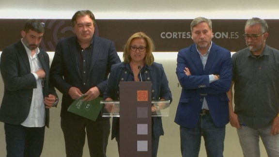 Azcón comparecerá a petición propia sobre su relación con Vox y la oposición le acusa de no responder a su solicitud