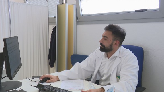 Aragón quiere homologar los títulos académicos a los médicos que vienen del extranjero