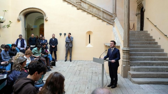 Pere Aragonès propone una vía constitucional para un referéndum en Cataluña y el Gobierno la rechaza