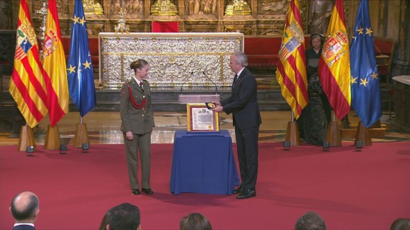 La princesa de Asturias recibe las máximas distinciones aragonesas: 