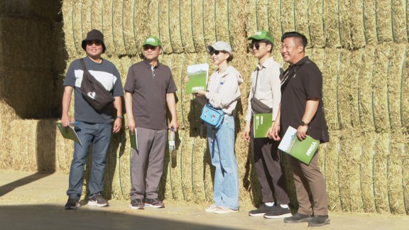 La alfalfa aragonesa busca aumentar su mercado mostrando su calidad a empresarios de Corea del Sur