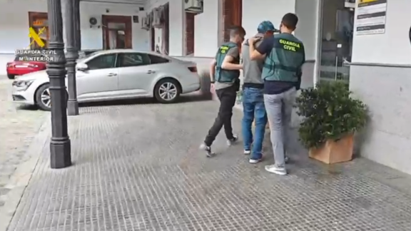 15 detenidos y otros 15 investigados por estafar a una treintena de personas en la provincia de Huesca