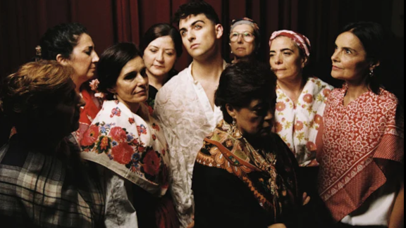'Mis tías', el nuevo single de Juanjo Bona