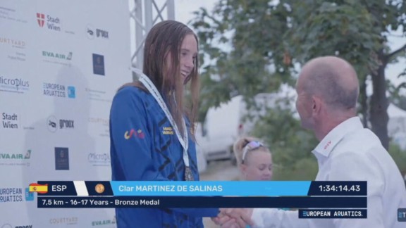 Clara Martínez de Salinas logra la medalla de bronce en el Campeonato de Europa Júnior de Aguas Abiertas